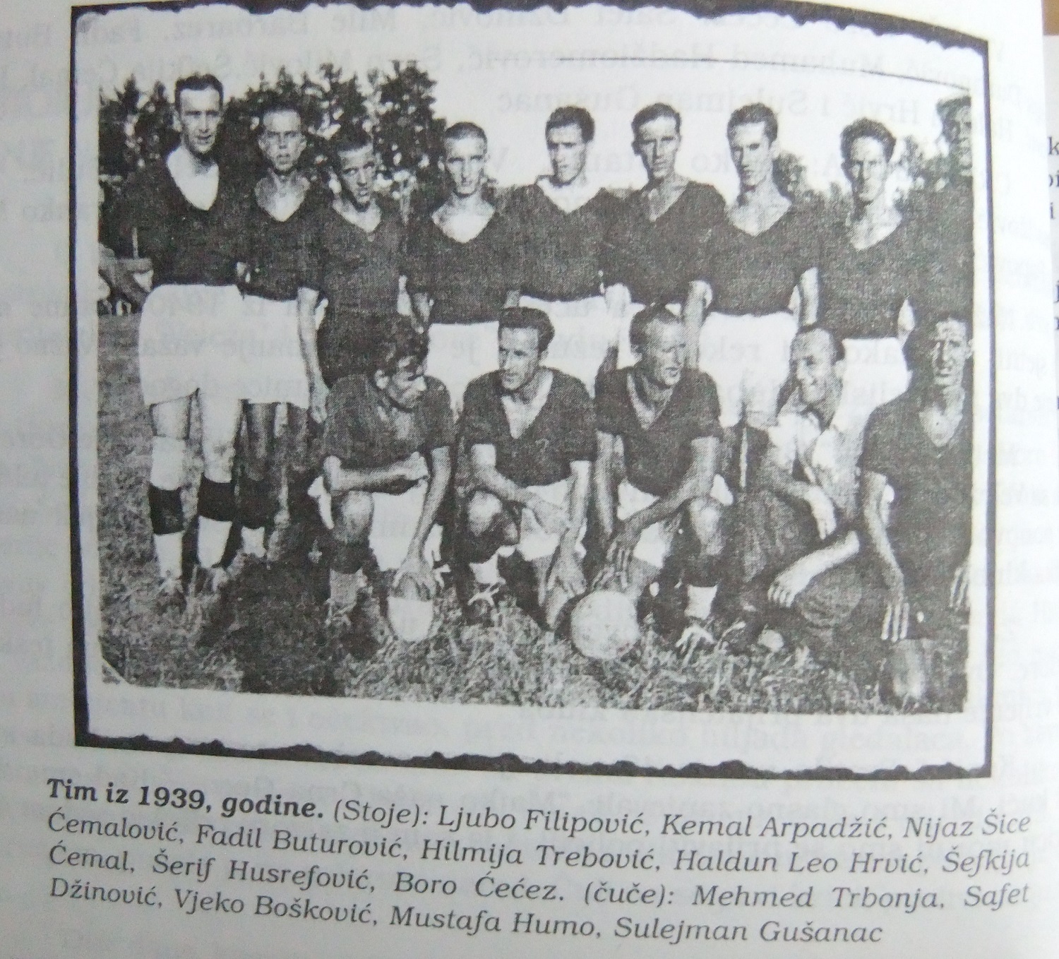 FK "Velež"1939. godine. Mustafa Humo čuči drugi s desna.