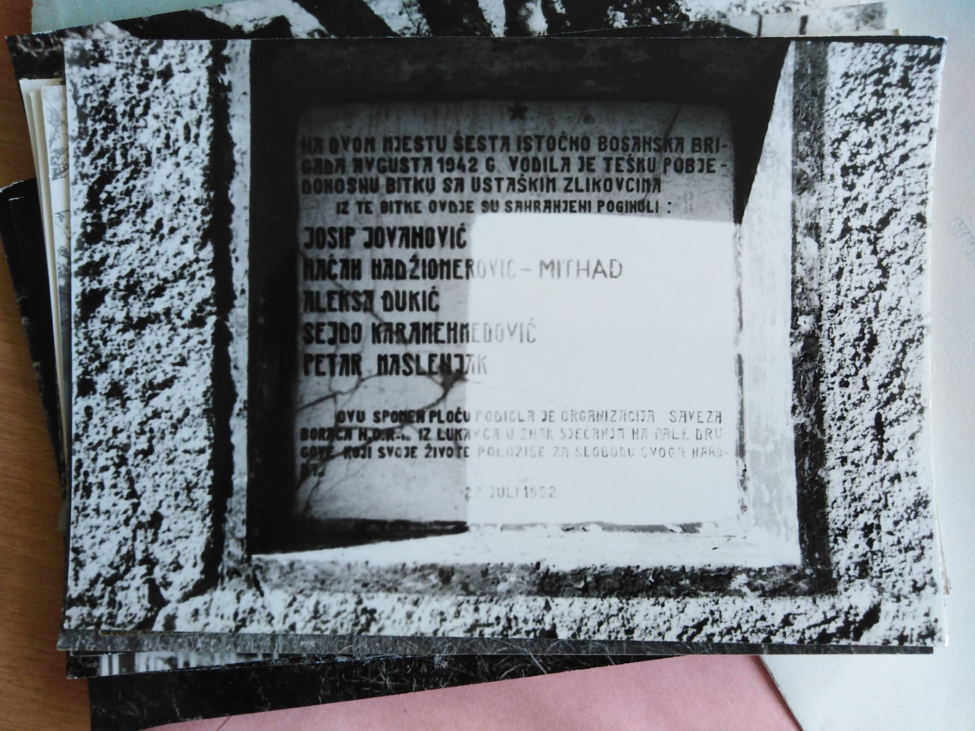 memorial plaque erected to fallen fighters at the place of death (source: spomenicinob.info)