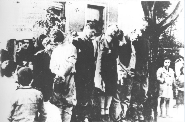 obješeni za odmazdu 19.11.1943: Skočajić Božo, Ćurić Ekrem, Bitanga Darinka, Mustafa Selimhodžić-Babić i Kljujić Tomo