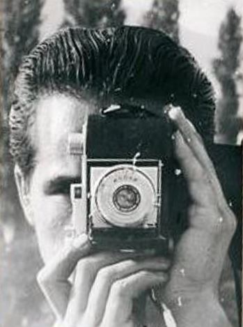 autoportret Mustafe Repka, sa naslovnice Marka Tomaša