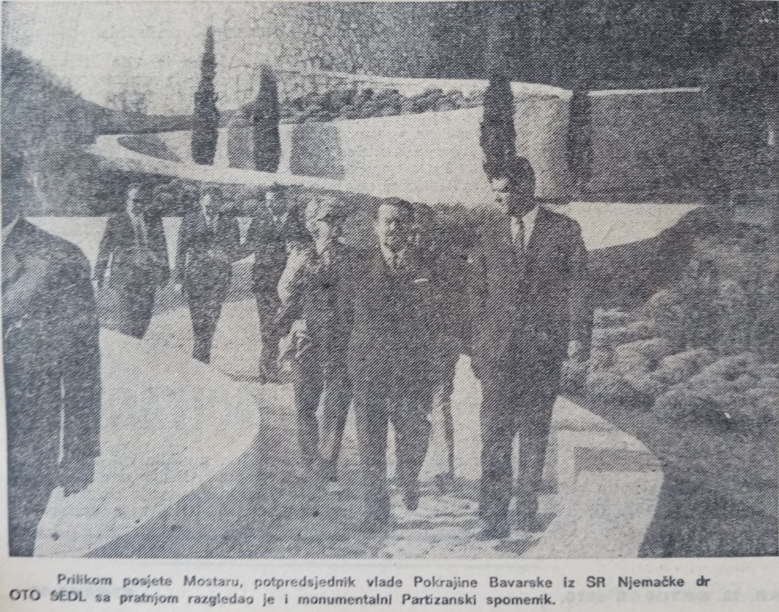 Arhivski članci o spomeniku Arhivski članci o spomeniku