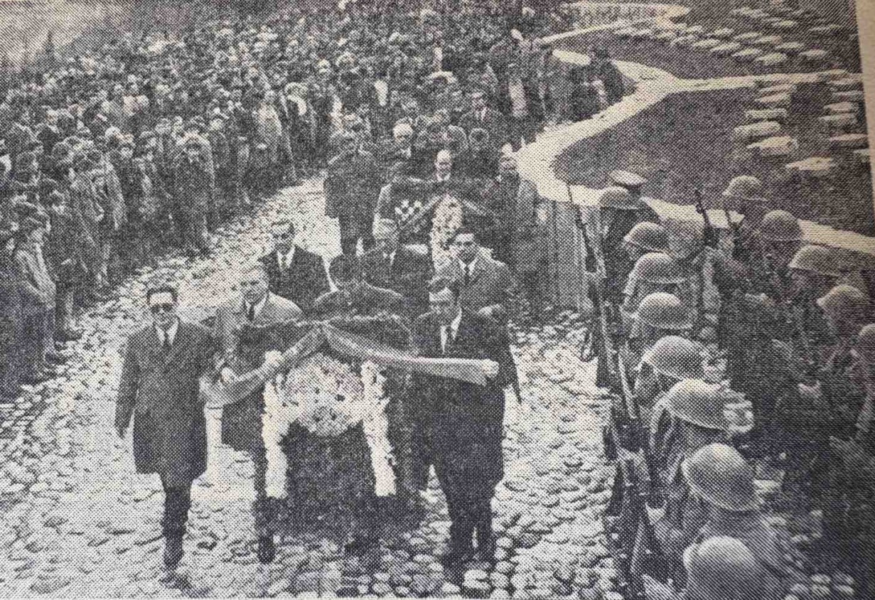 Arhivski članci o spomeniku Arhivski članci o spomeniku